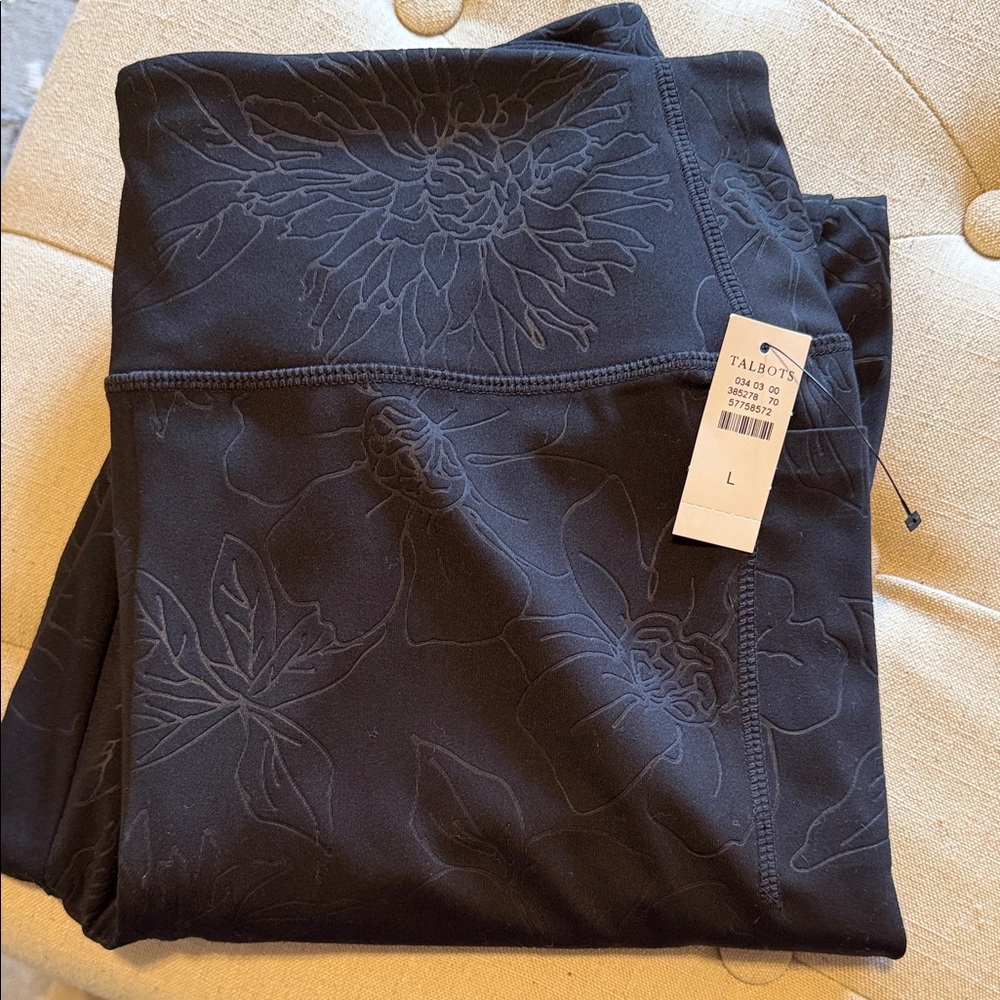 NWT Talbots Black Floral-Embossed High-Rise Leggings